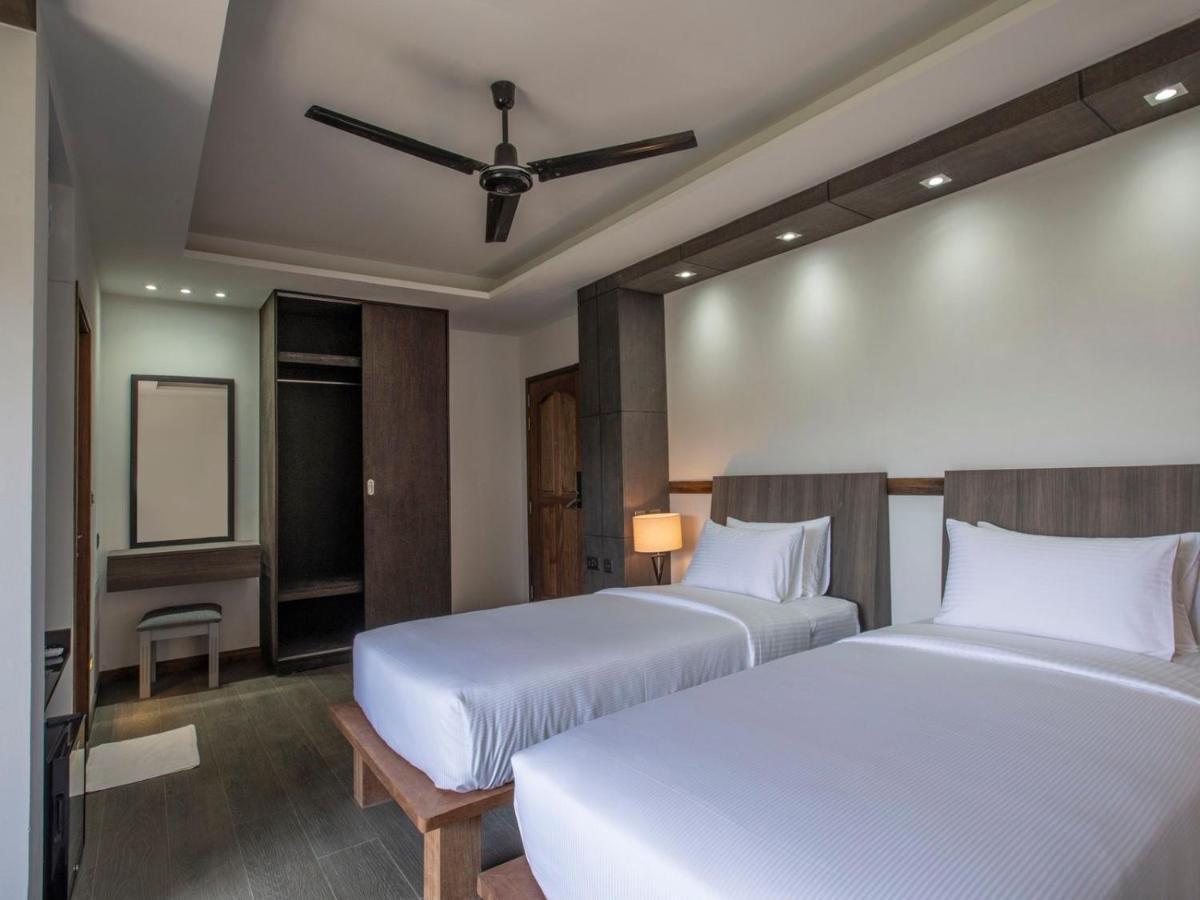 Ataraxis Grand And Spa Fuvahmulah מראה חיצוני תמונה